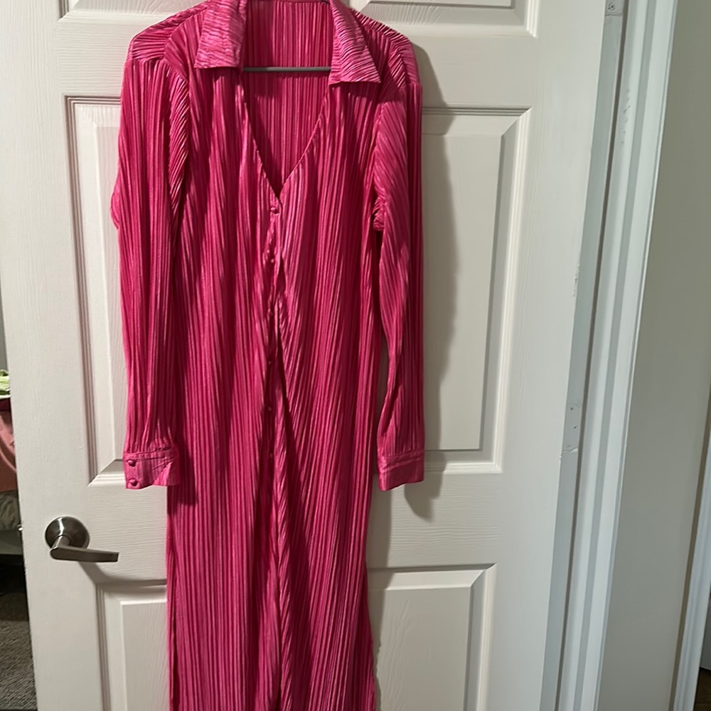 Bright pink midi plisse Showpo dress